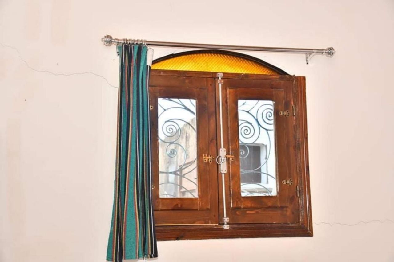 Om-Abdallah Aswan Bagian luar foto