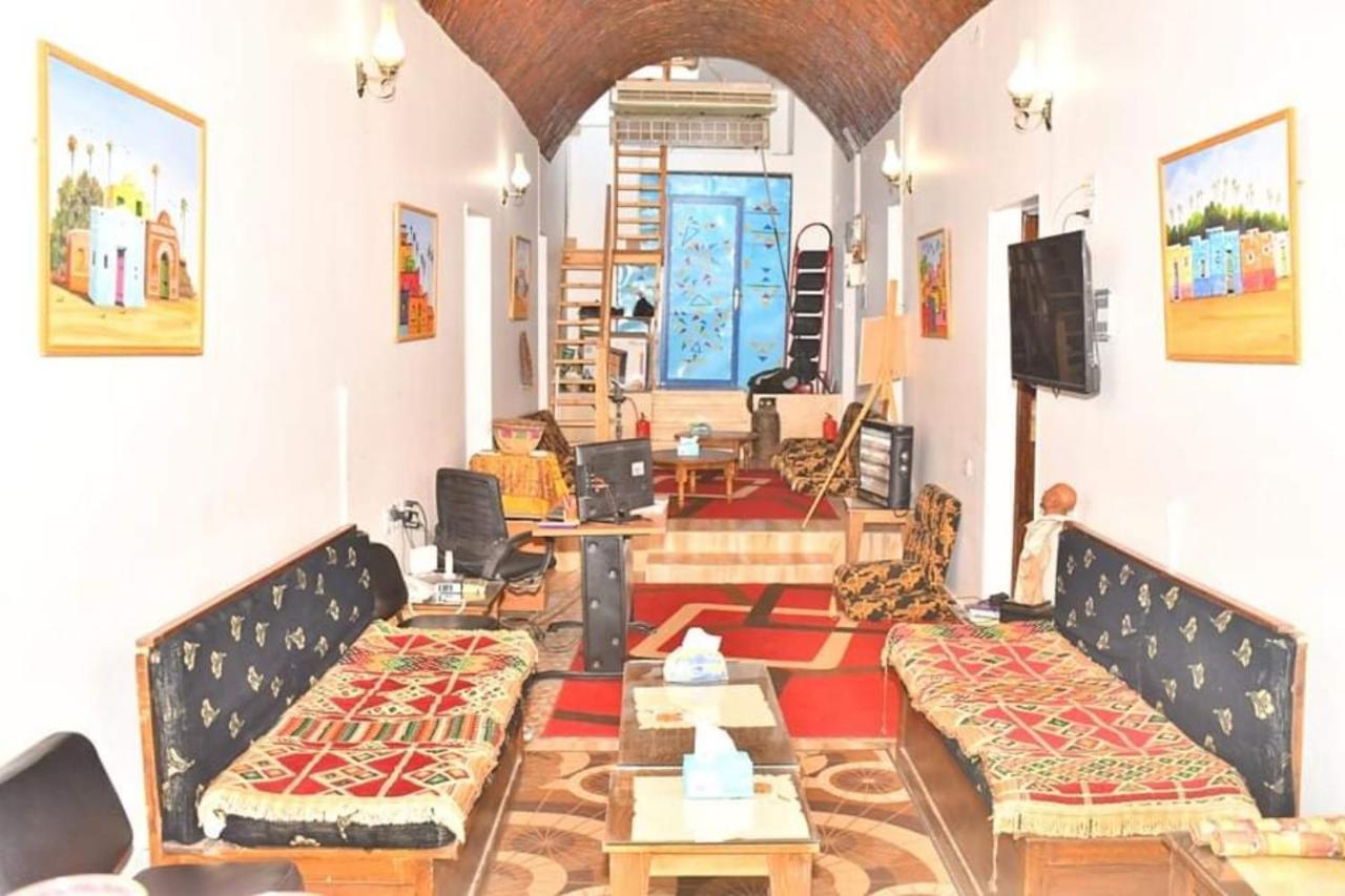 Om-Abdallah Aswan Bagian luar foto