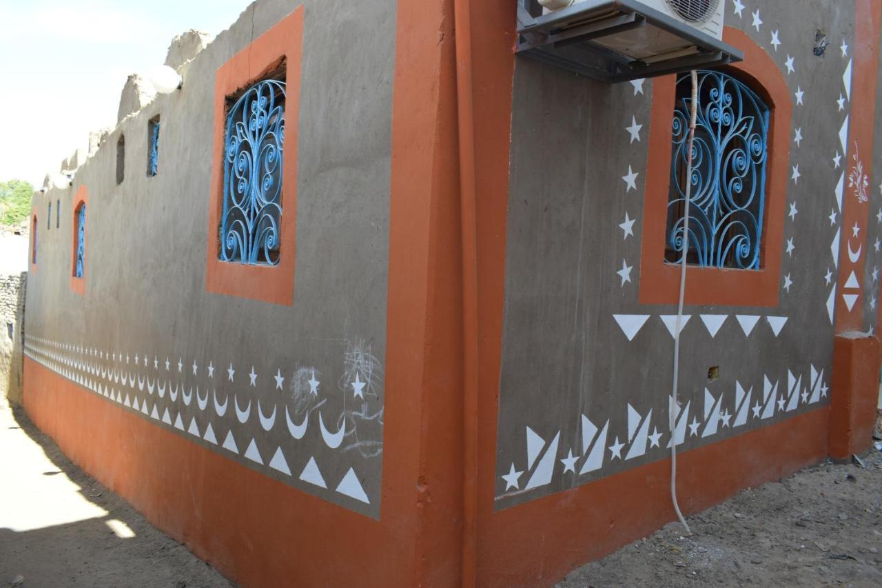 Om-Abdallah Aswan Bagian luar foto